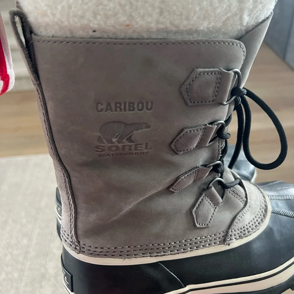 Sorel Caribou Boot - Shale/stone color Size 8 women’s - Picture 8 of 8